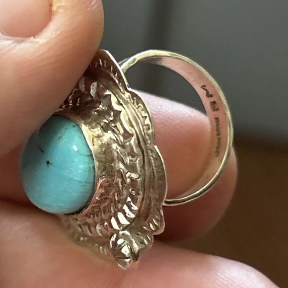 STERLING SILVER NATIVE AMERICAN SIGNED CONCHO STYLE TURQUOISE RING SZ 8.5 .925 - Picture 9 of 10